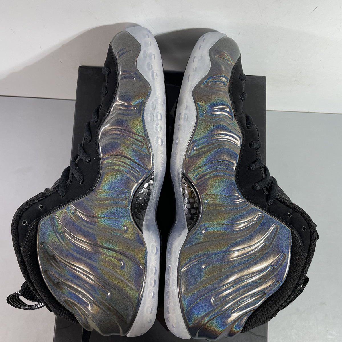 Nike Air Foamposite One Hologram 314996-900 Size 38.5-46