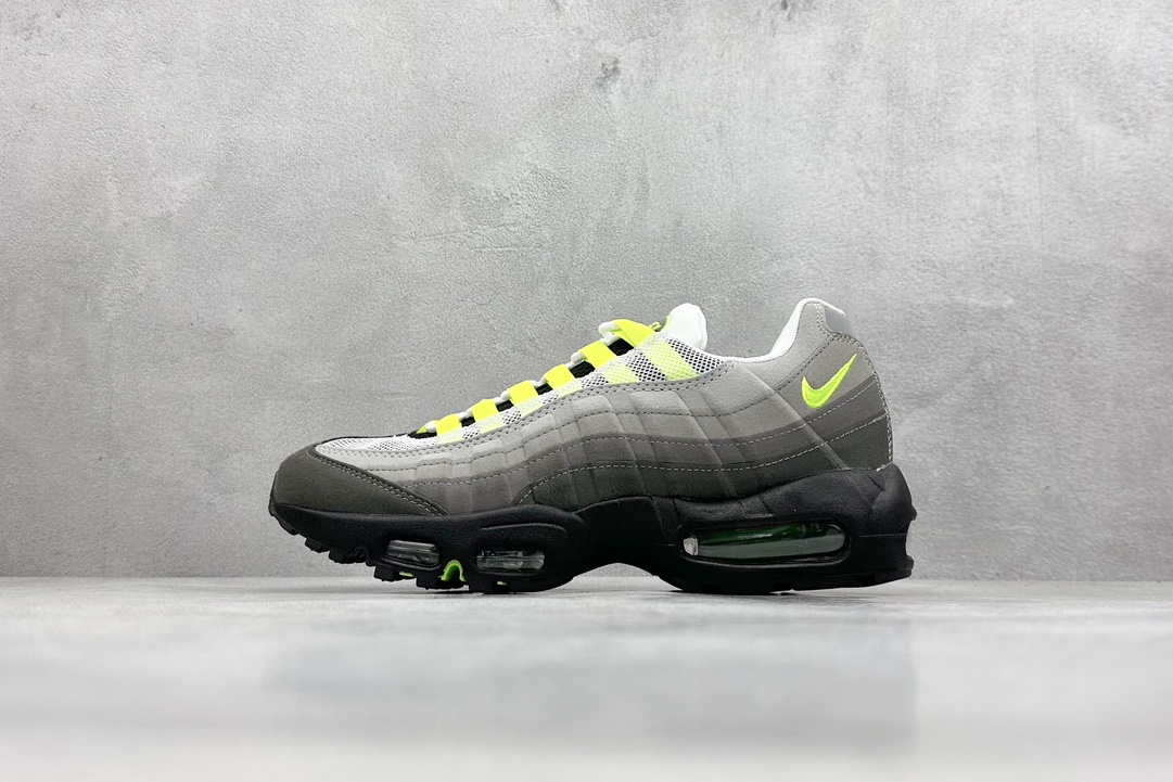 Nike Air Max 95 OG Neon 2015 554970 071 Size: 36-48