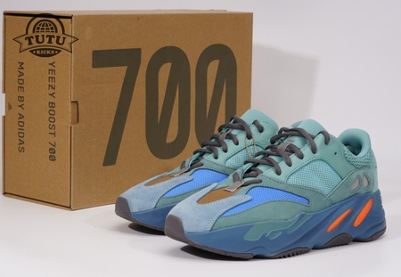 Ad Yeezy 700 boost "Faded Azure" SIZE: 36-48